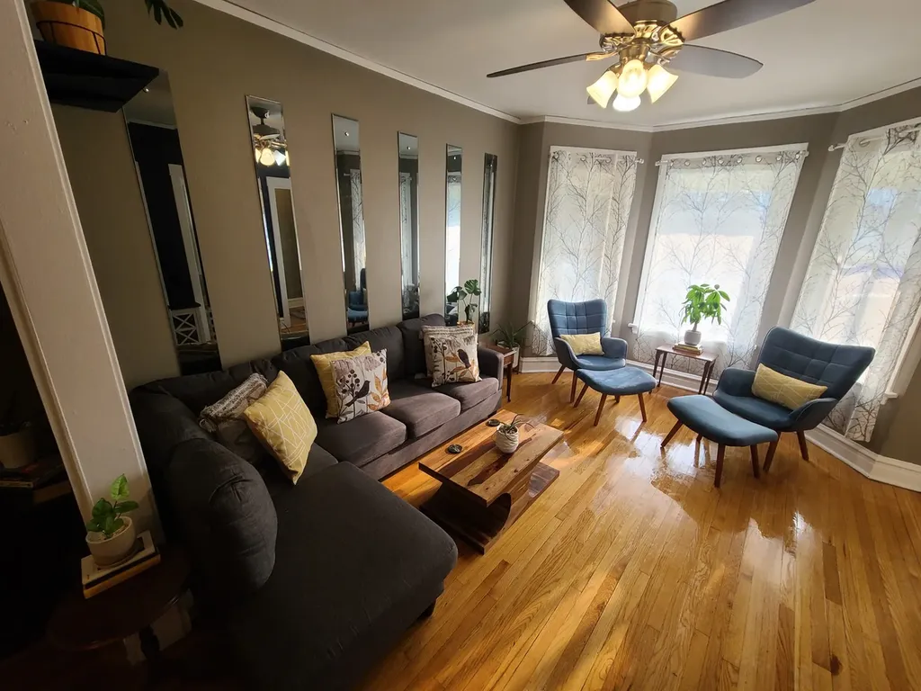 2223 North Keeler Avenue Chicago IL 60639