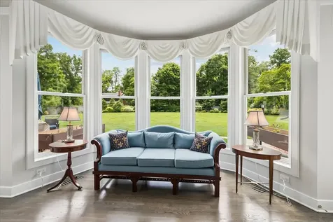 1177 Edgewood Road Lake Forest IL 60045