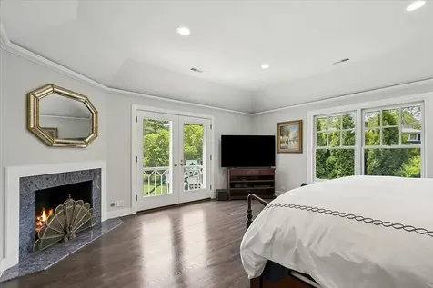 1177 Edgewood Road Lake Forest IL 60045