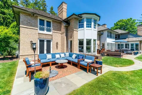 1177 Edgewood Road Lake Forest IL 60045