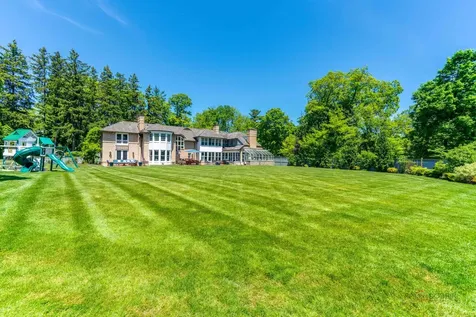 1177 Edgewood Road Lake Forest IL 60045