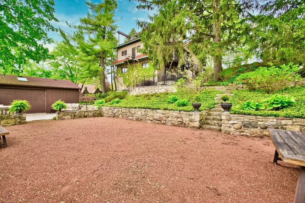 104 North Julian Street Naperville IL 60540