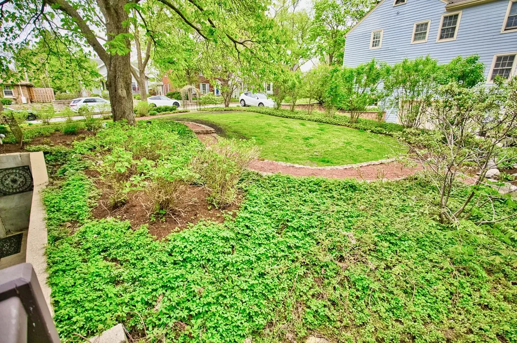 104 North Julian Street Naperville IL 60540
