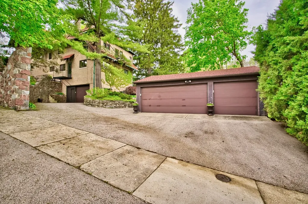 104 North Julian Street Naperville IL 60540