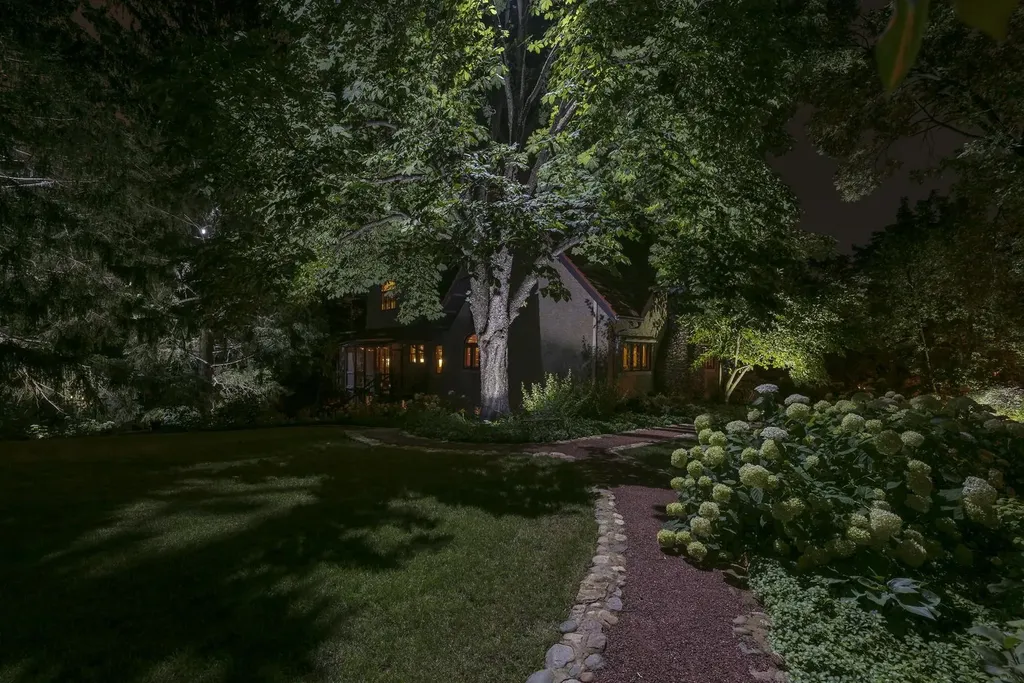 104 North Julian Street Naperville IL 60540