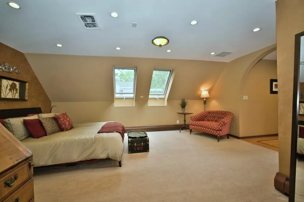 104 North Julian Street Naperville IL 60540
