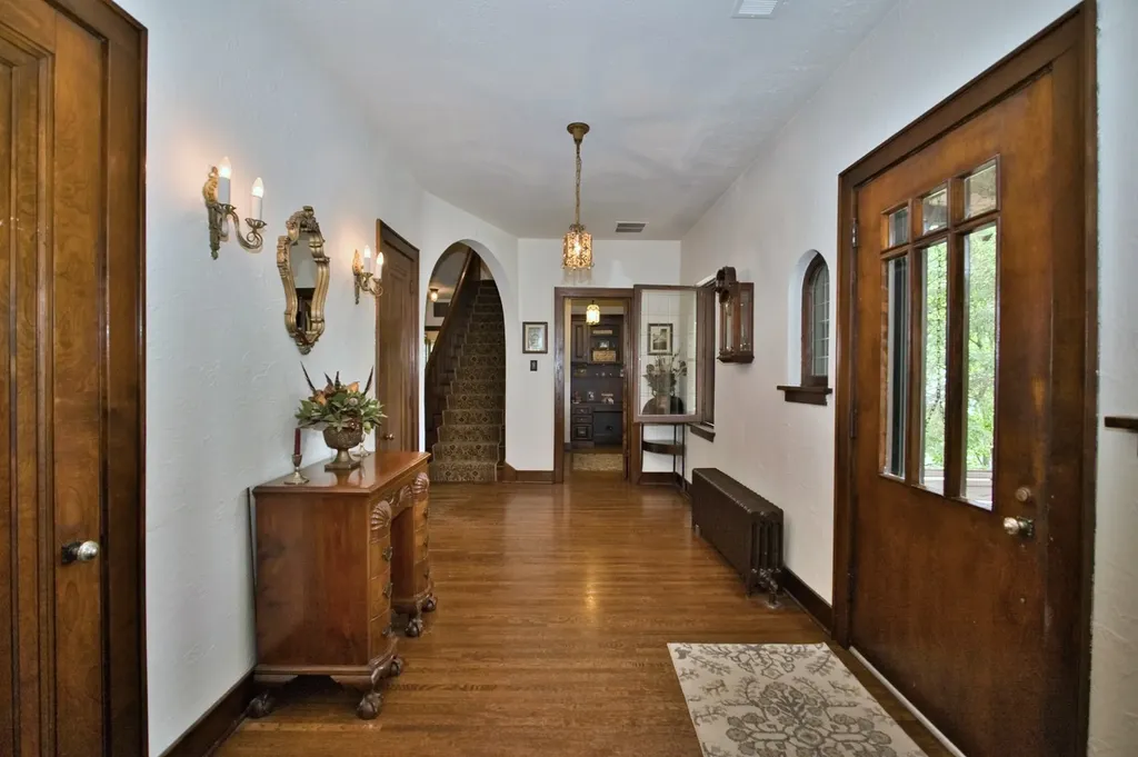 104 North Julian Street Naperville IL 60540