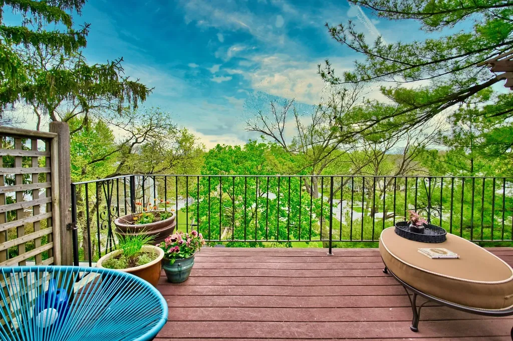 104 North Julian Street Naperville IL 60540