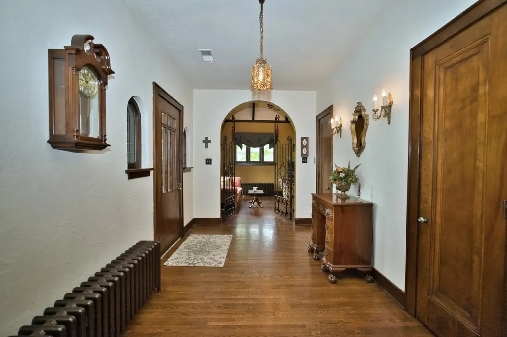 104 North Julian Street Naperville IL 60540