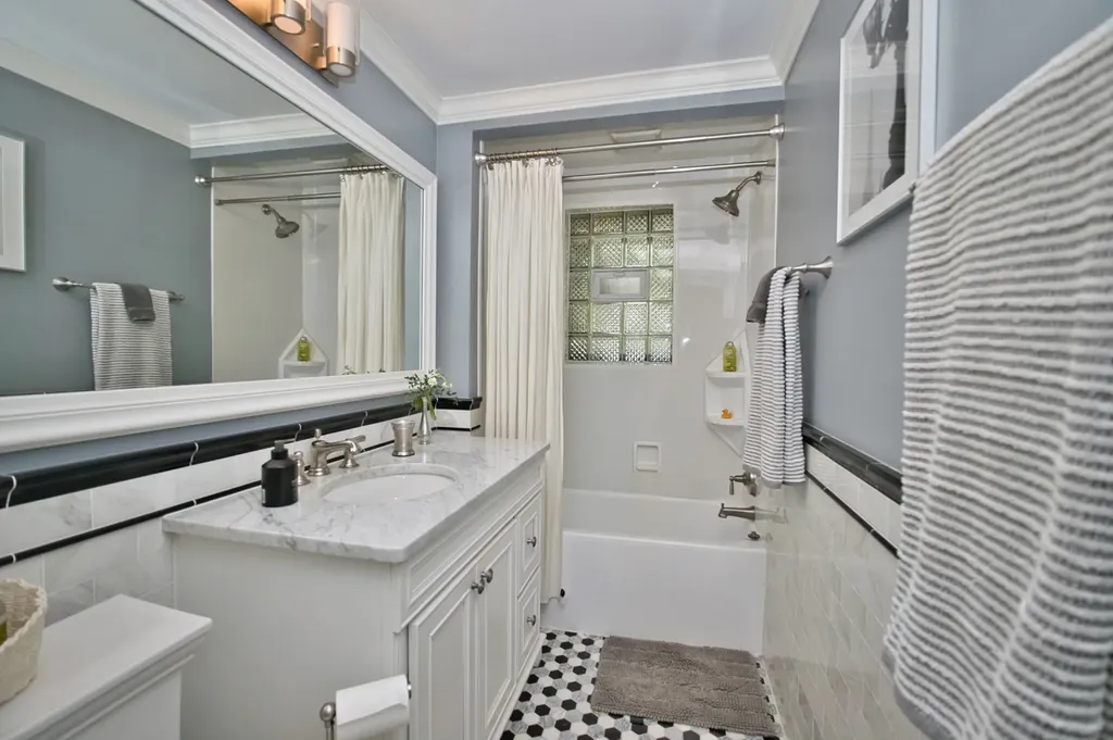 104 North Julian Street Naperville IL 60540