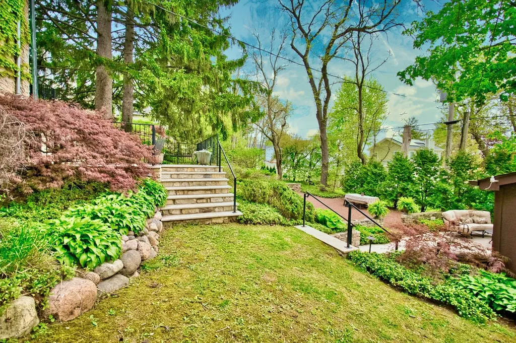 104 North Julian Street Naperville IL 60540