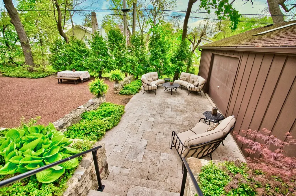 104 North Julian Street Naperville IL 60540