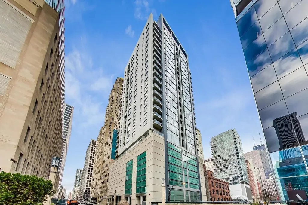 160 East Illinois Street Chicago IL 60611