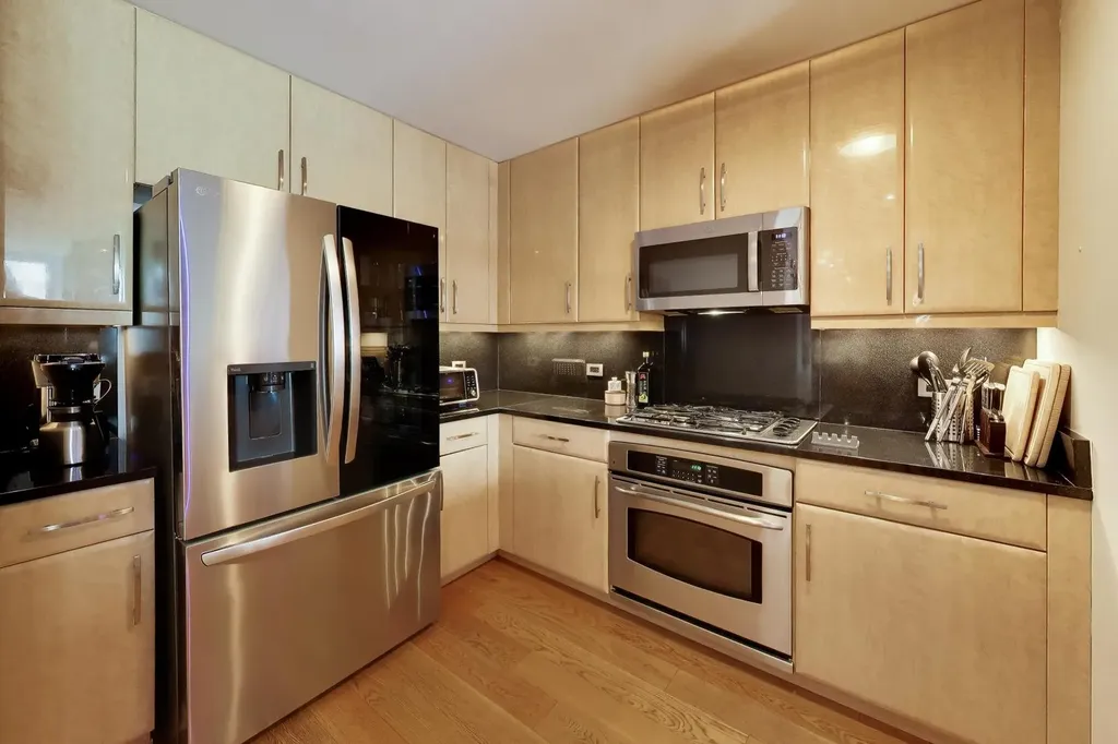 160 East Illinois Street Chicago IL 60611