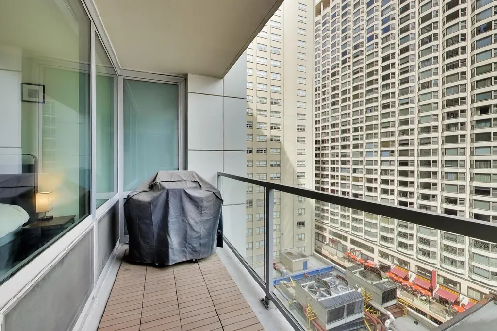 160 East Illinois Street Chicago IL 60611