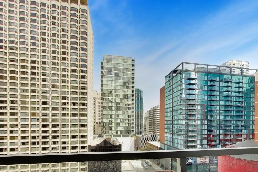 160 East Illinois Street Chicago IL 60611