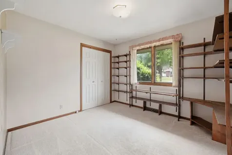 2014 Cimarron Drive Freeport IL 61032