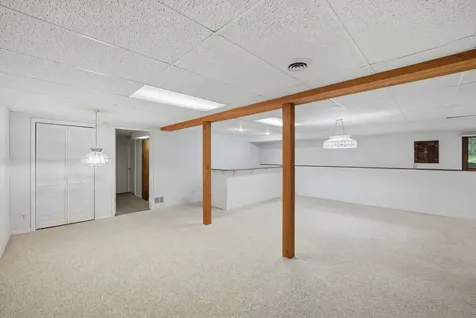 2014 Cimarron Drive Freeport IL 61032