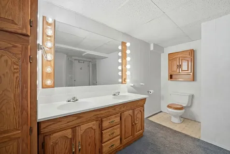 2014 Cimarron Drive Freeport IL 61032