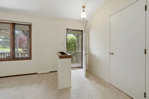 2014 Cimarron Drive Freeport IL 61032