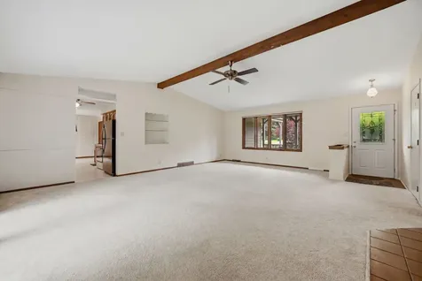 2014 Cimarron Drive Freeport IL 61032