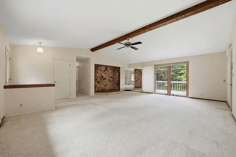 2014 Cimarron Drive Freeport IL 61032