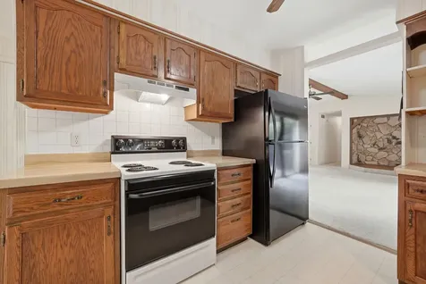 2014 Cimarron Drive Freeport IL 61032