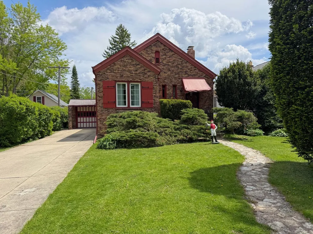 441 South Princeton Avenue Villa Park IL 60181