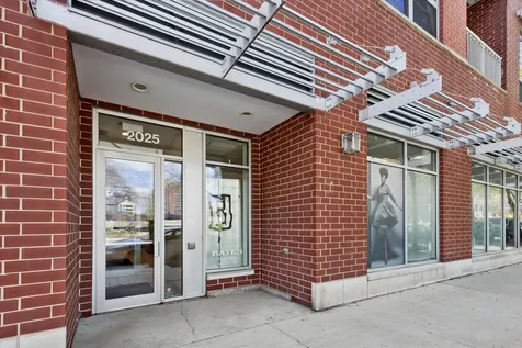 2025 South Indiana Avenue Chicago IL 60616