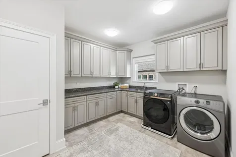 502 South Fairview Avenue Elmhurst IL 60126