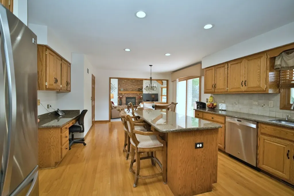 114 Rhine Avenue Bolingbrook IL 60490