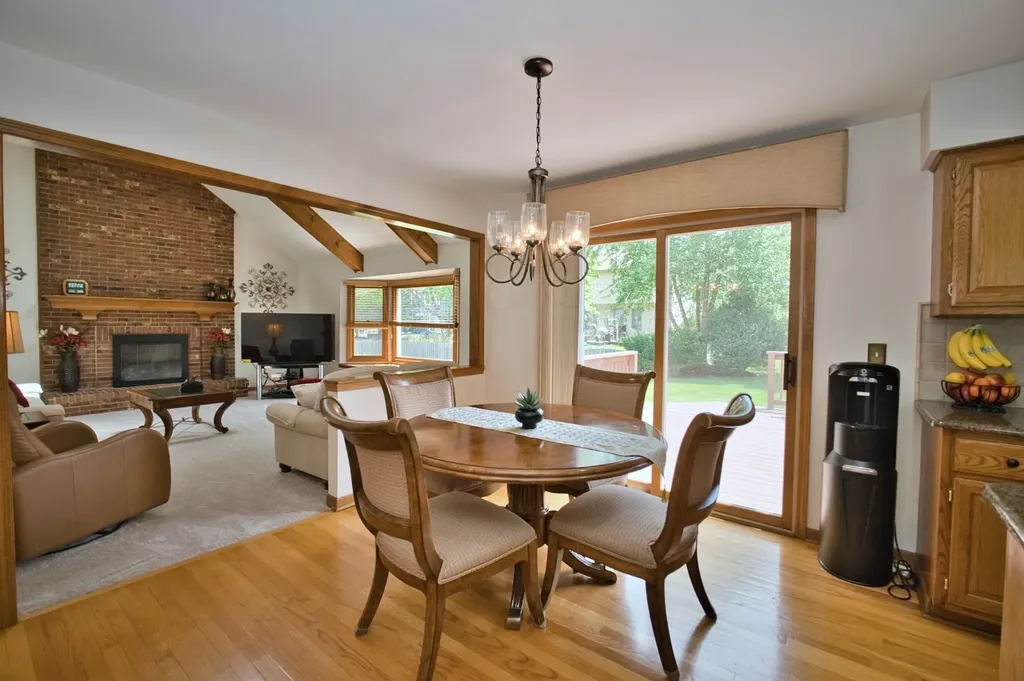 114 Rhine Avenue Bolingbrook IL 60490