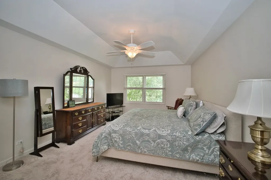 114 Rhine Avenue Bolingbrook IL 60490