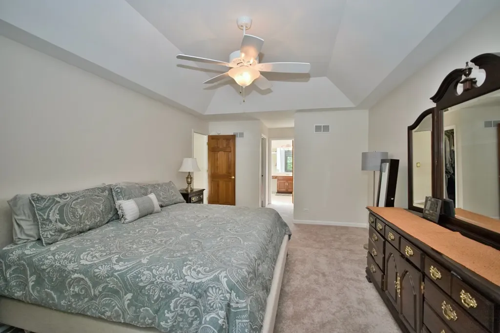 114 Rhine Avenue Bolingbrook IL 60490