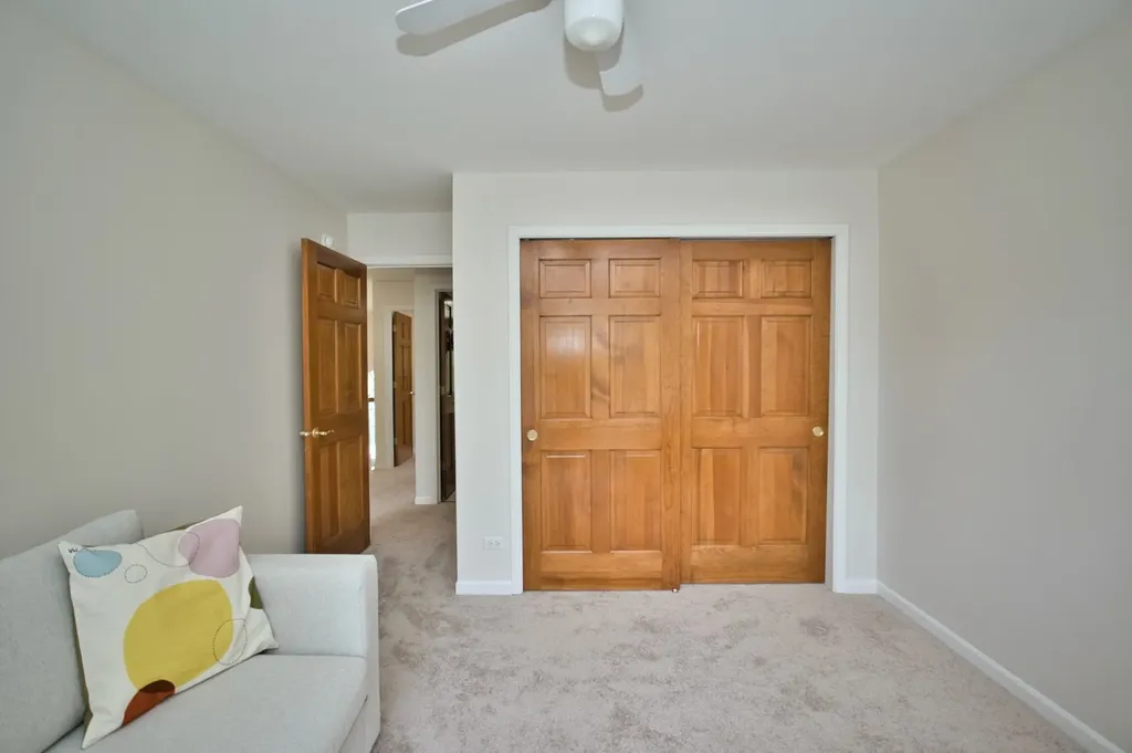 114 Rhine Avenue Bolingbrook IL 60490