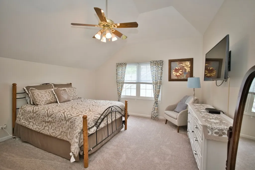 114 Rhine Avenue Bolingbrook IL 60490