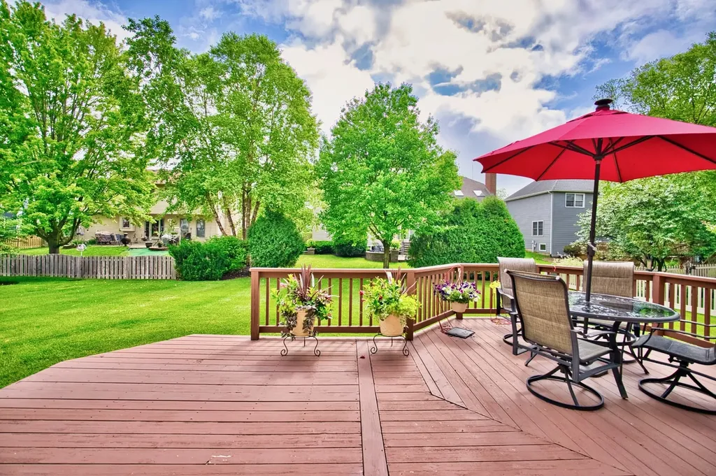 114 Rhine Avenue Bolingbrook IL 60490