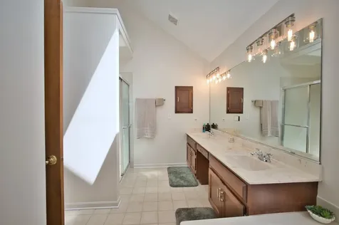 114 Rhine Avenue Bolingbrook IL 60490