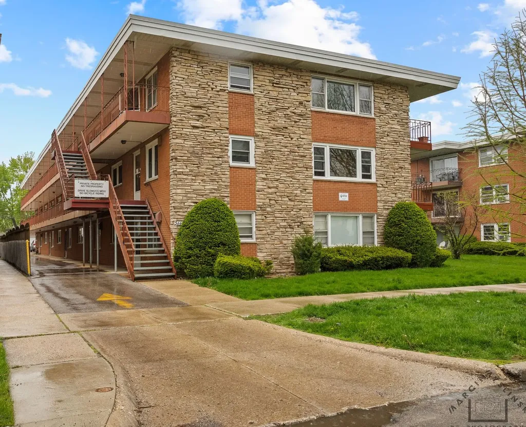 5440 West Windsor Avenue Chicago IL 60630