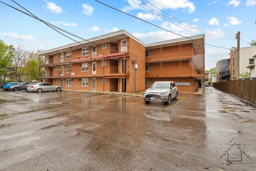 5440 West Windsor Avenue Chicago IL 60630
