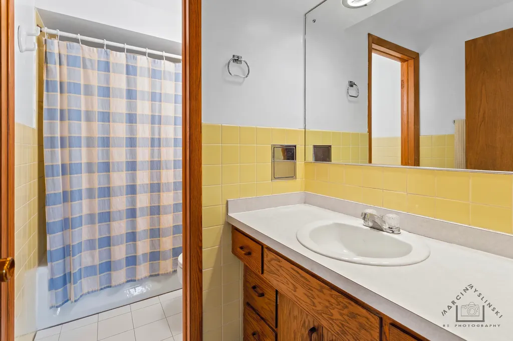 5440 West Windsor Avenue Chicago IL 60630