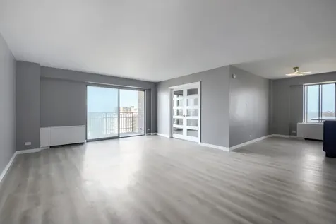 6833 North Kedzie Avenue Chicago IL 60645