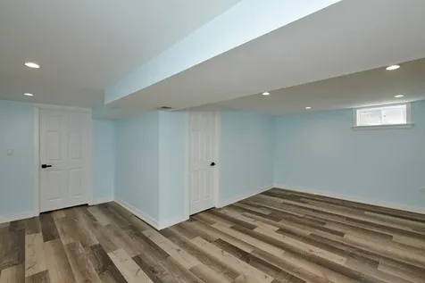 8544 West Roseview Drive Niles IL 60714