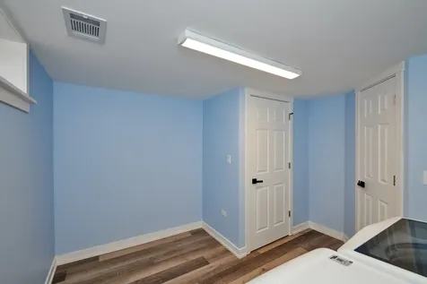 8544 West Roseview Drive Niles IL 60714