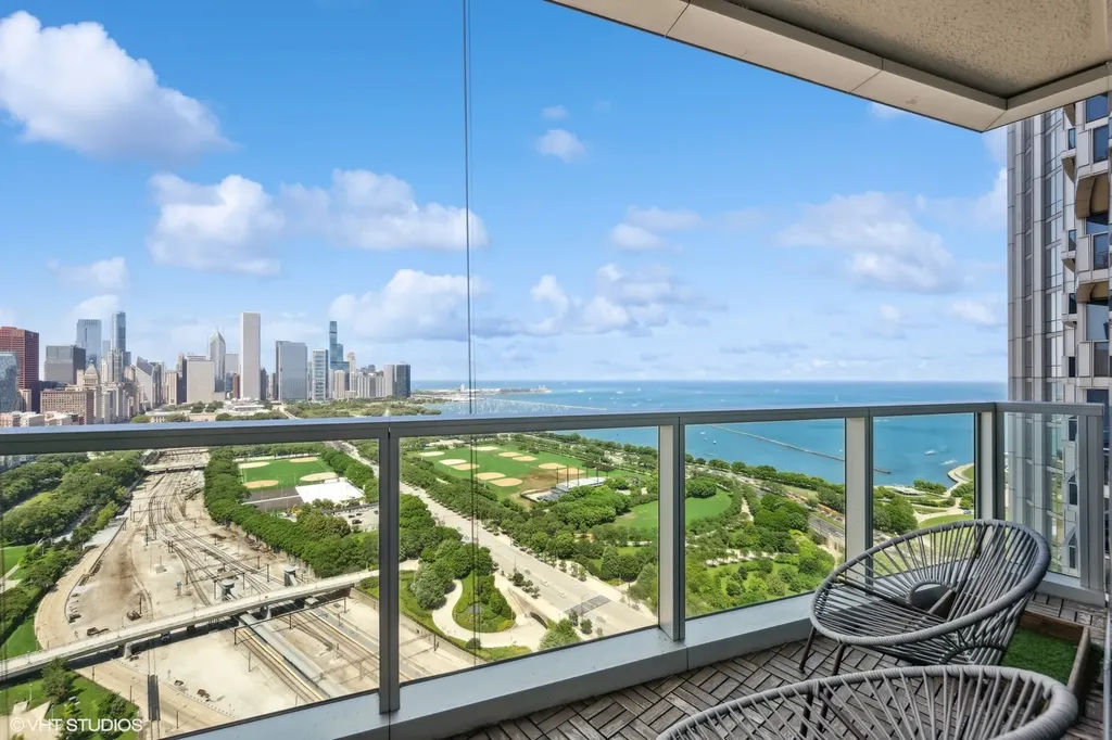 1201 South Prairie Avenue Chicago IL 60605