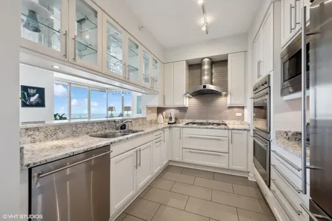 1201 South Prairie Avenue Chicago IL 60605
