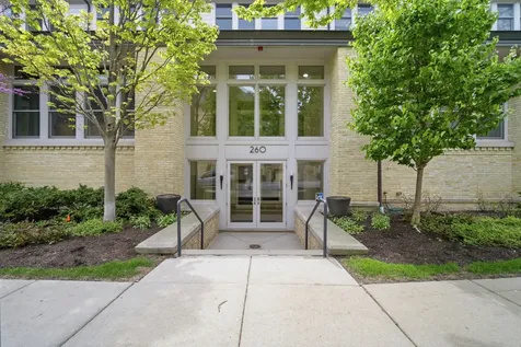 260 Whistler Road Highland Park IL 60035