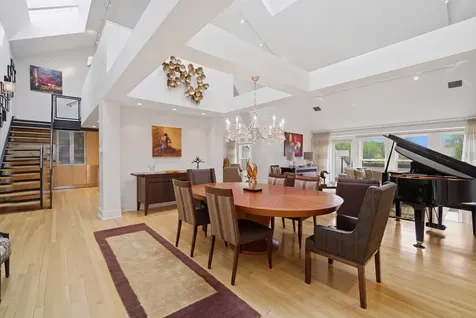 260 Whistler Road Highland Park IL 60035