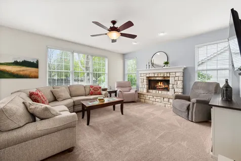 620 Northgate Drive Sycamore IL 60178