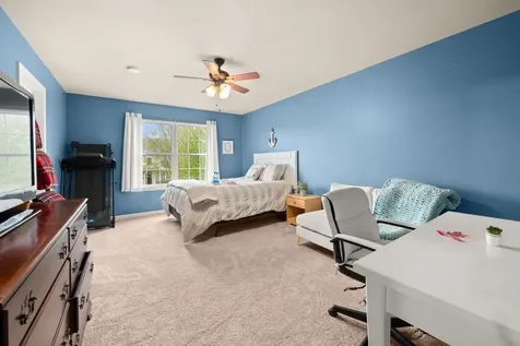 620 Northgate Drive Sycamore IL 60178